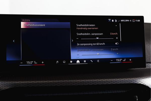BMW 3 Serie Touring 330e xDrive M Sport Edition | Dig. Cockpit | Adapt. Cruise | Stoelverw. | PDC | 360 Camera | NAV + App. Connect | ECC | Elek. Klep | LM 18" | 3198
