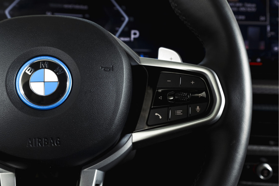 BMW 3 Serie Touring 330e xDrive M Sport Edition | Dig. Cockpit | Adapt. Cruise | Stoelverw. | PDC | 360 Camera | NAV + App. Connect | ECC | Elek. Klep | LM 18" | 3198