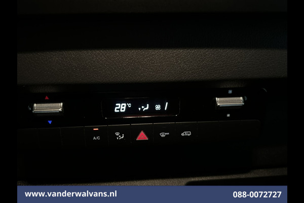 Mercedes-Benz Sprinter 314 CDI 143pk L3H2 Euro6 Airco | Camera | Apple Carplay | Android Auto Parkeersensoren, Bijrijdersbank