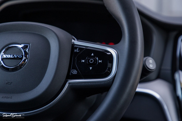 Volvo V60 2.0 T8 Plug-in hybrid AWD Ultimate Dark Long Range | Panoramadak | Harman Kardon | Adaptieve cruise | Blis | Memory |