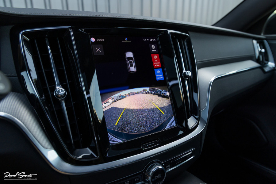 Volvo V60 2.0 T8 Plug-in hybrid AWD Ultimate Dark Long Range | Panoramadak | Harman Kardon | Adaptieve cruise | Blis | Memory |