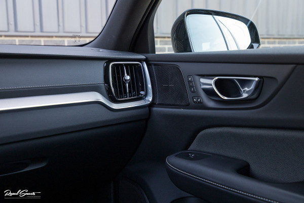 Volvo V60 2.0 T8 Plug-in hybrid AWD Ultimate Dark Long Range | Panoramadak | Harman Kardon | Adaptieve cruise | Blis | Memory |
