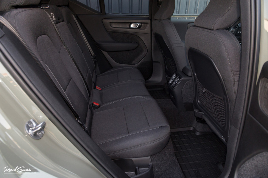Volvo XC40 Recharge Ultimate 70 kWh | Panoramadak | Adaptieve cruise | Memory | Blis | Harman Kardon |