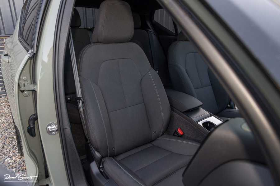 Volvo XC40 Recharge Ultimate 70 kWh | Panoramadak | Adaptieve cruise | Memory | Blis | Harman Kardon |