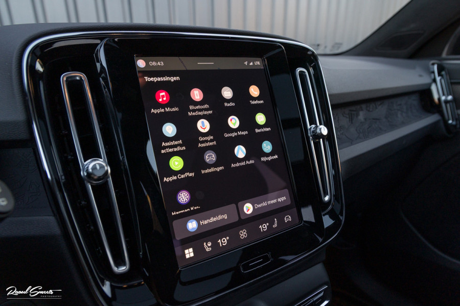 Volvo XC40 Recharge Ultimate 70 kWh | Panoramadak | Adaptieve cruise | Memory | Blis | Harman Kardon |