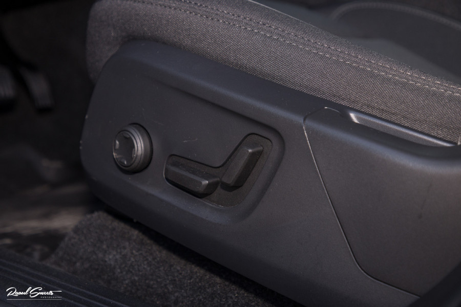Volvo XC40 Recharge Ultimate 70 kWh | Panoramadak | Adaptieve cruise | Memory | Blis | Harman Kardon |