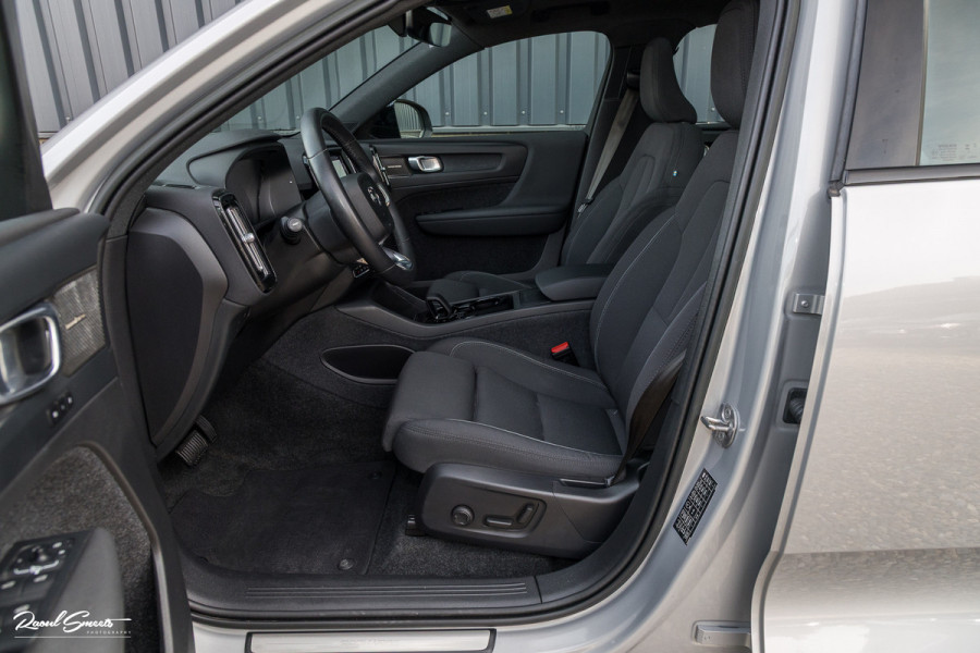 Volvo XC40 Recharge Ultimate 70 kWh | Panoramadak | Harman Kardon | Adaptieve cruise | Memory | Blis |