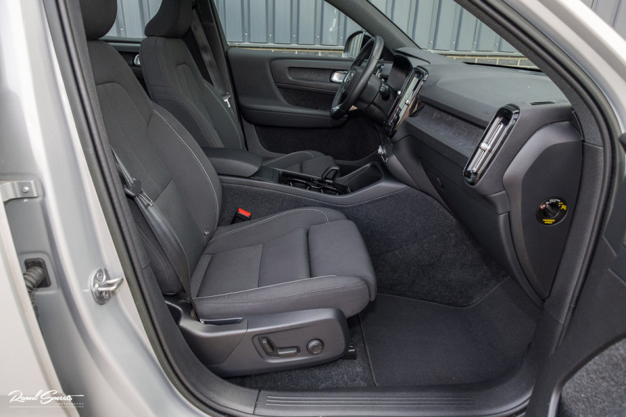 Volvo XC40 Recharge Ultimate 70 kWh | Panoramadak | Harman Kardon | Adaptieve cruise | Memory | Blis |