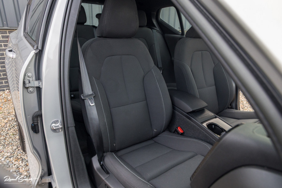 Volvo XC40 Recharge Ultimate 70 kWh | Panoramadak | Harman Kardon | Adaptieve cruise | Memory | Blis |