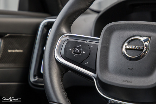 Volvo XC40 Recharge Ultimate 70 kWh | Panoramadak | Harman Kardon | Adaptieve cruise | Memory | Blis |