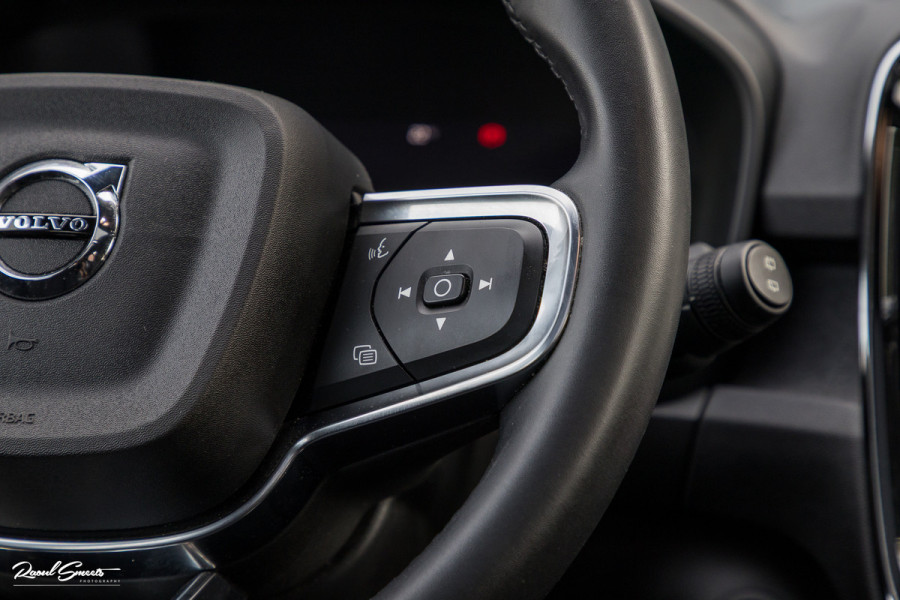 Volvo XC40 Recharge Ultimate 70 kWh | Panoramadak | Harman Kardon | Adaptieve cruise | Memory | Blis |