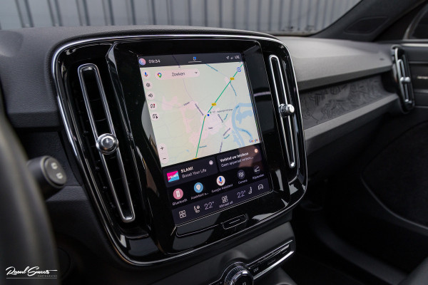 Volvo XC40 Recharge Ultimate 70 kWh | Panoramadak | Harman Kardon | Adaptieve cruise | Memory | Blis |