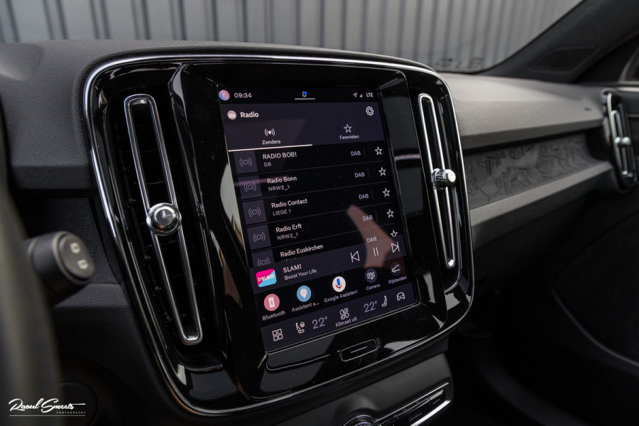 Volvo XC40 Recharge Ultimate 70 kWh | Panoramadak | Harman Kardon | Adaptieve cruise | Memory | Blis |