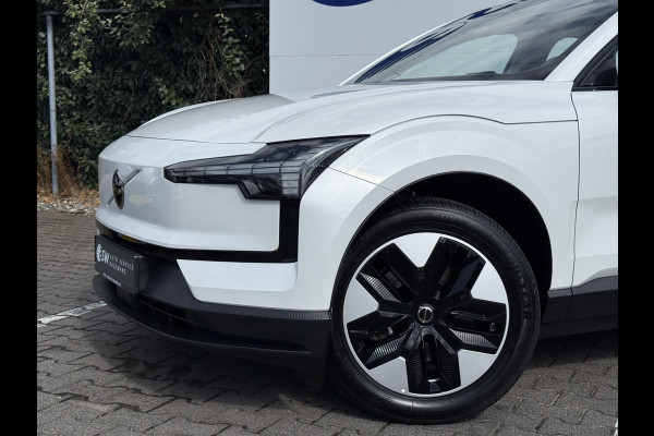 Volvo EX30 Single Motor Extended Range Core 69 kWh | ACC | Parelmoer | Camera | 18 inch