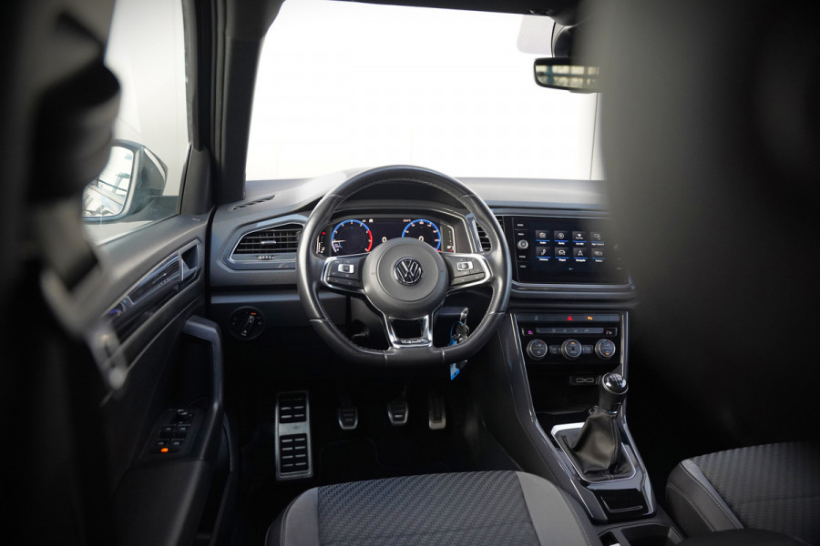 Volkswagen T-Roc 1.5 TSI Sport Business R | R-Line | Adaptive Cruise Control | Navigatie | LED | Apple Carplay | Parkeersensoren | Climate Control | DAB | Digitale Tellers |