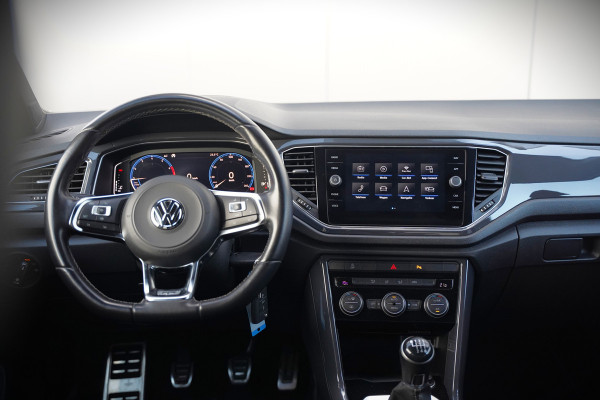 Volkswagen T-Roc 1.5 TSI Sport Business R | R-Line | Adaptive Cruise Control | Navigatie | LED | Apple Carplay | Parkeersensoren | Climate Control | DAB | Digitale Tellers |