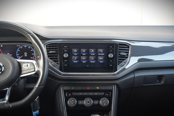 Volkswagen T-Roc 1.5 TSI Sport Business R | R-Line | Adaptive Cruise Control | Navigatie | LED | Apple Carplay | Parkeersensoren | Climate Control | DAB | Digitale Tellers |