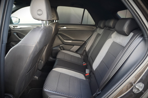 Volkswagen T-Roc 1.5 TSI Sport Business R | R-Line | Adaptive Cruise Control | Navigatie | LED | Apple Carplay | Parkeersensoren | Climate Control | DAB | Digitale Tellers |