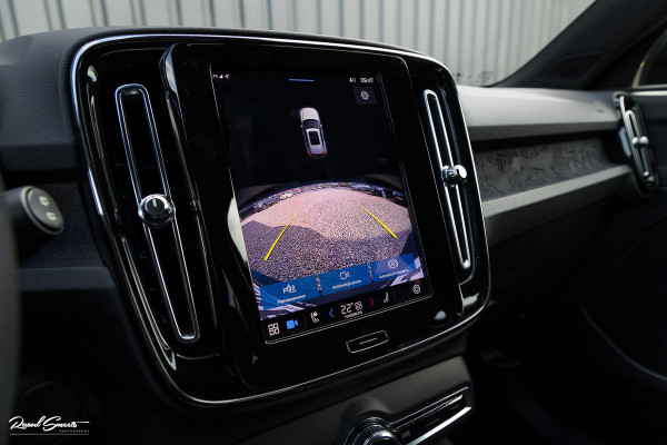 Volvo XC40 Recharge Twin Plus 78 kWh | Adaptieve cruise | Blis | Metallic | Full LED |