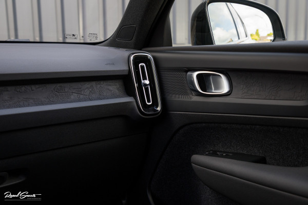 Volvo XC40 Recharge Twin Plus 78 kWh | Adaptieve cruise | Blis | Metallic | Full LED |