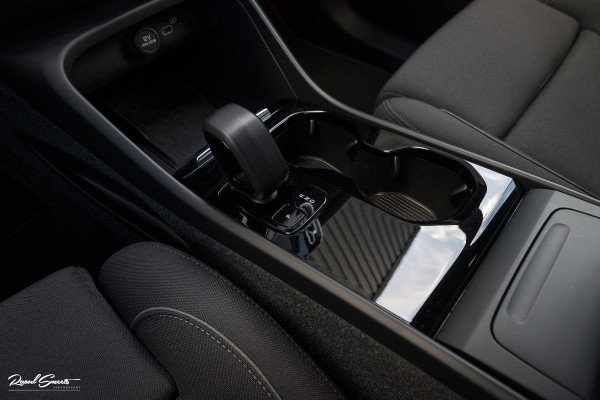 Volvo XC40 Recharge Twin Plus 78 kWh | Adaptieve cruise | Blis | Metallic | Full LED |