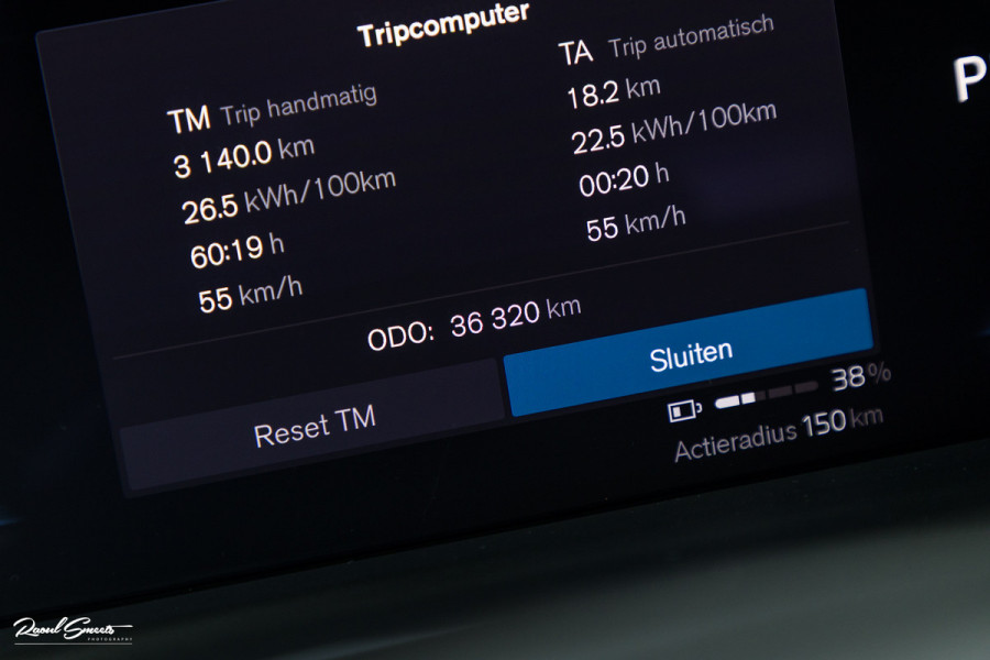 Volvo XC40 Recharge Twin Plus 78 kWh | Adaptieve cruise | Blis | Metallic | Full LED |