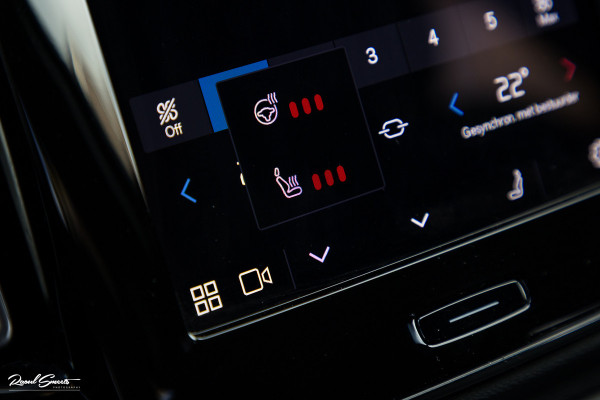 Volvo XC40 Recharge Twin Plus 78 kWh | Adaptieve cruise | Blis | Metallic | Full LED |