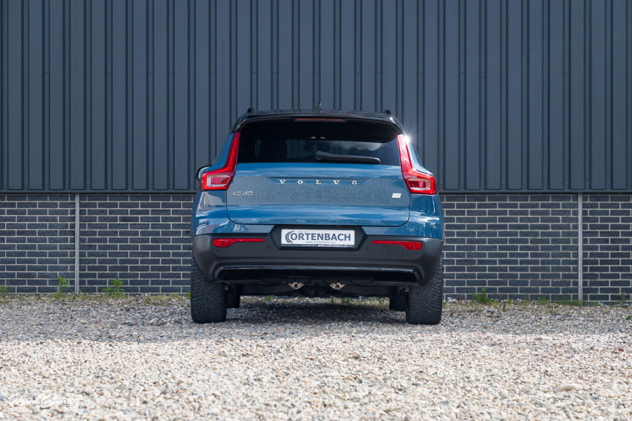 Volvo XC40 Recharge Twin Plus 78 kWh | Adaptieve cruise | Blis | Metallic | Full LED |