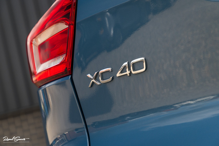 Volvo XC40 Recharge Twin Plus 78 kWh | Adaptieve cruise | Blis | Metallic | Full LED |