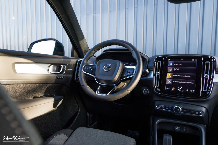 Volvo XC40 1.5 T4 Plug-in hybrid Plus Bright | Adaptieve Cruise | Harman Kardon | Memory | Blis |