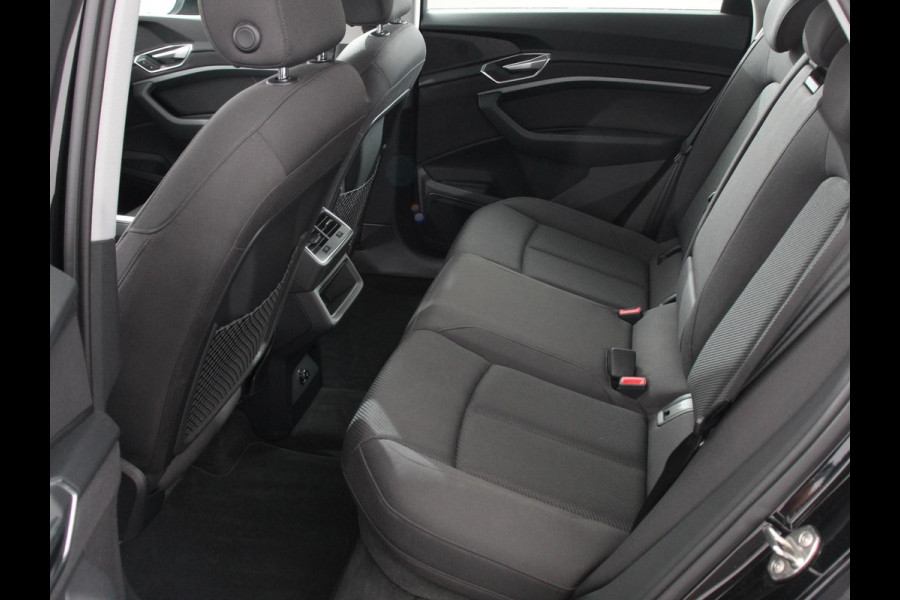 Audi e-tron e-tron 50 quattro Launch edition SOH 92,9% Navigatie Climate Control Parkeer Sensoren Lichtmetalen velgen
