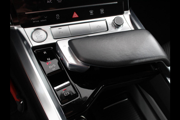 Audi e-tron e-tron 50 quattro Launch edition SOH 92,9% Navigatie Climate Control Parkeer Sensoren Lichtmetalen velgen
