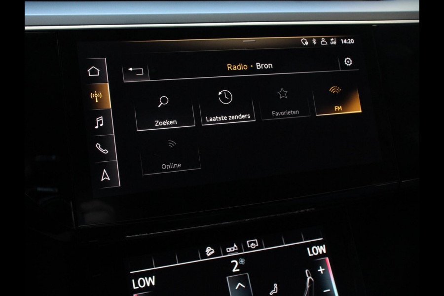 Audi e-tron e-tron 50 quattro Launch edition SOH 92,9% Navigatie Climate Control Parkeer Sensoren Lichtmetalen velgen