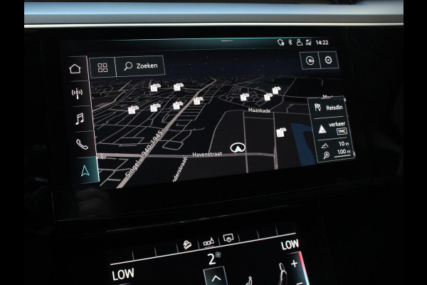 Audi e-tron e-tron 50 quattro Launch edition SOH 92,9% Navigatie Climate Control Parkeer Sensoren Lichtmetalen velgen