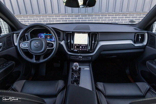 Volvo XC60 2.0 T6 Plug-in hybrid AWD Plus Dark | Panoramadak | Adaptieve cruise | Blis | Memory | Harman Kardon |