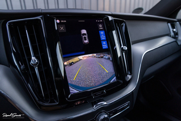 Volvo XC60 2.0 T6 Plug-in hybrid AWD Plus Dark | Panoramadak | Adaptieve cruise | Blis | Memory | Harman Kardon |