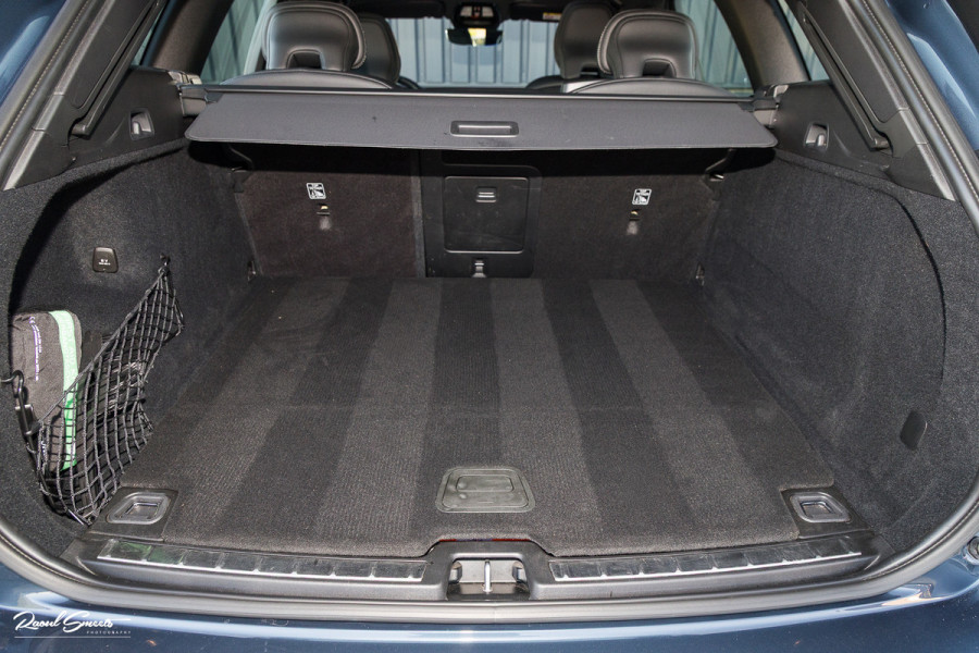 Volvo XC60 2.0 T6 Plug-in hybrid AWD Plus Dark | Panoramadak | Adaptieve cruise | Blis | Memory | Harman Kardon |