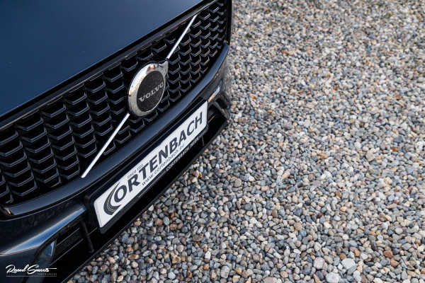 Volvo XC60 2.0 T6 Plug-in hybrid AWD Plus Dark | Panoramadak | Adaptieve cruise | Blis | Memory | Harman Kardon |