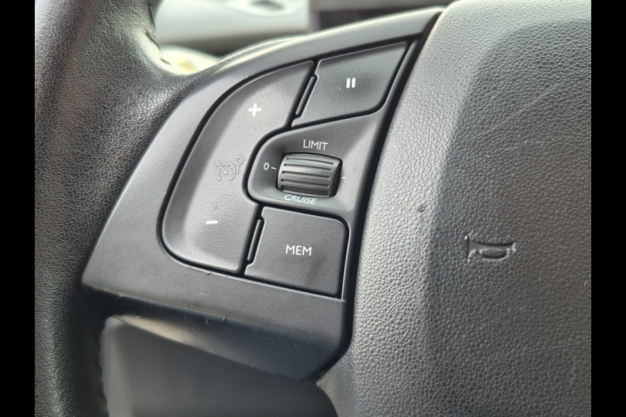 Citroën C4 Cactus BWJ 2018 | 1.2PT 111PK Business NL AUTO | CLIMA | CRUISE | PDC | NAVI | CARPLAY | LICHTMETAAL |