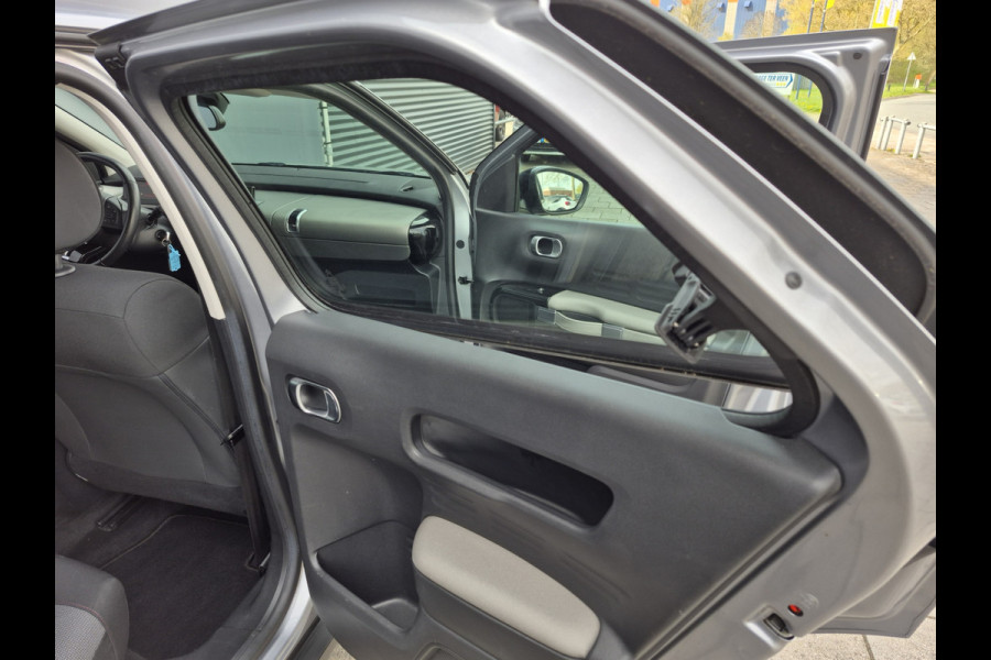 Citroën C4 Cactus BWJ 2018 | 1.2PT 111PK Business NL AUTO | CLIMA | CRUISE | PDC | NAVI | CARPLAY | LICHTMETAAL |