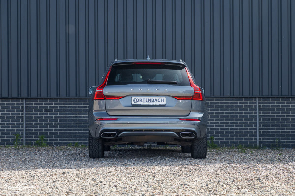Volvo XC60 2.0 T5 R-Design | Adaptieve cruise | Zwenkbare trekhaak | Panoramadak | Blis |