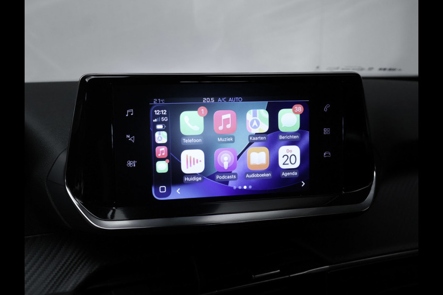 Peugeot 2008 1.2 PureTech Allure Sport (APPLE CARPLAY,NAVI,PDC,CLIMATE,CRUISE,LED,ELEKTRISCH PAKKET,SPORTSTOELEN,NETTE STAAT)