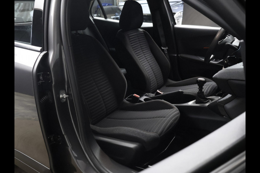 Peugeot 2008 1.2 PureTech Allure Sport (APPLE CARPLAY,NAVI,PDC,CLIMATE,CRUISE,LED,ELEKTRISCH PAKKET,SPORTSTOELEN,NETTE STAAT)