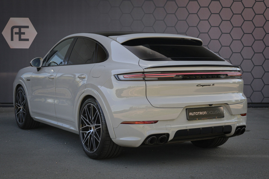 Porsche Cayenne Coupé 3.0 S E-Hybrid 520PK | PASSENGER DISPLAY | ELEKTRISCHE TREKHAAK | PASM | BOSE | SOUND PACKAGE PLUS | PRIVACY GLASS | PANORAMADAK