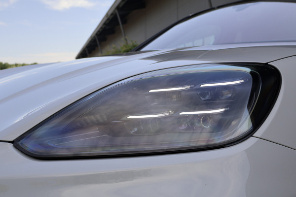 Porsche Cayenne Coupé 3.0 S E-Hybrid 520PK | PASSENGER DISPLAY | ELEKTRISCHE TREKHAAK | PASM | BOSE | SOUND PACKAGE PLUS | PRIVACY GLASS | PANORAMADAK