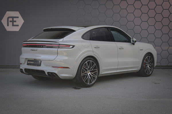 Porsche Cayenne Coupé 3.0 S E-Hybrid 520PK | PASSENGER DISPLAY | ELEKTRISCHE TREKHAAK | PASM | BOSE | SOUND PACKAGE PLUS | PRIVACY GLASS | PANORAMADAK