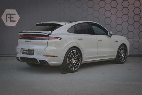 Porsche Cayenne Coupé 3.0 S E-Hybrid 520PK | PASSENGER DISPLAY | ELEKTRISCHE TREKHAAK | PASM | BOSE | SOUND PACKAGE PLUS | PRIVACY GLASS | PANORAMADAK