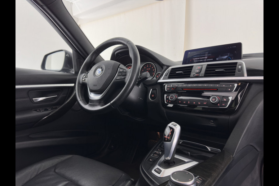 BMW 3-serie 330e High Executive (Plug-in) (INCL.BTW) Aut. *PANO | HEAD-UP | LEATHER | FULL-LED | MEMORY-PACK | HARMAN/KARDON | BLIND-SPOT | KEYLESS | CAMERA | NAVI-FULLMAP | DAB | PRIVACY-GLASS | ECC | PDC | 18''ALU*