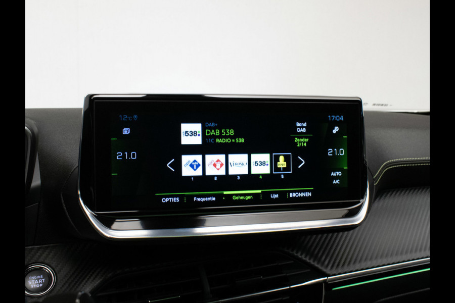 Peugeot 2008 1.2 PureTech 100 Sport (APPLE CARPLAY,NAVI,CAMERA,STOELVERWARMING,CLIMATE,CRUISE,LED,SPORTSTOELEN,NETTE STAAT)
