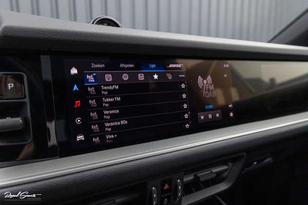 Porsche Cayenne Coupé 3.0 E-Hybrid | Sport design | Sport chrono | Soft close | Luchtvering | Achter as besturing | Pasenger display | Keyless |